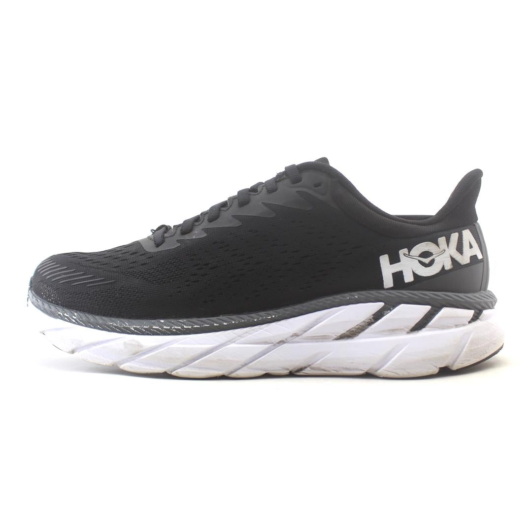 HOKA ONE ONE CLIFTON 7