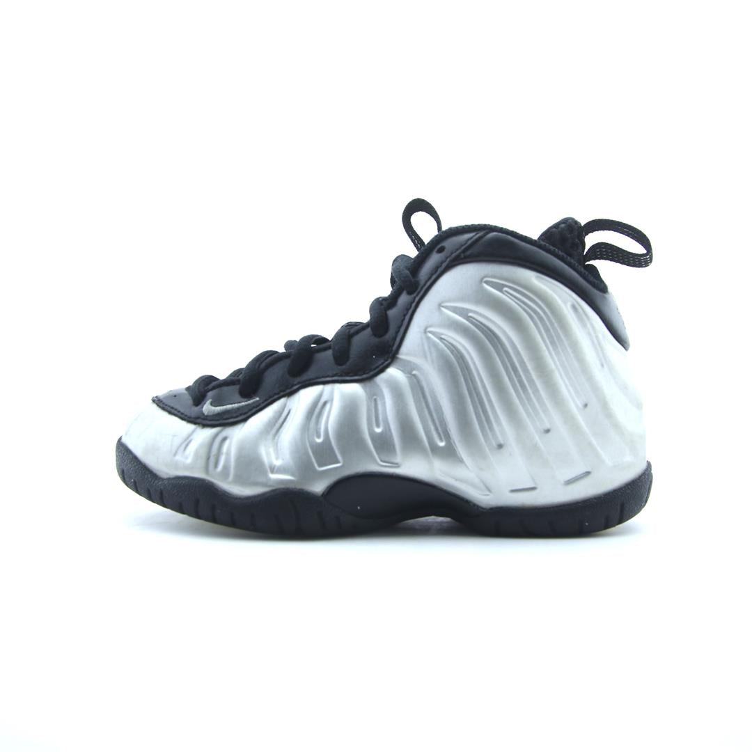 NIKE  AIR FOAMPOSITE ONE