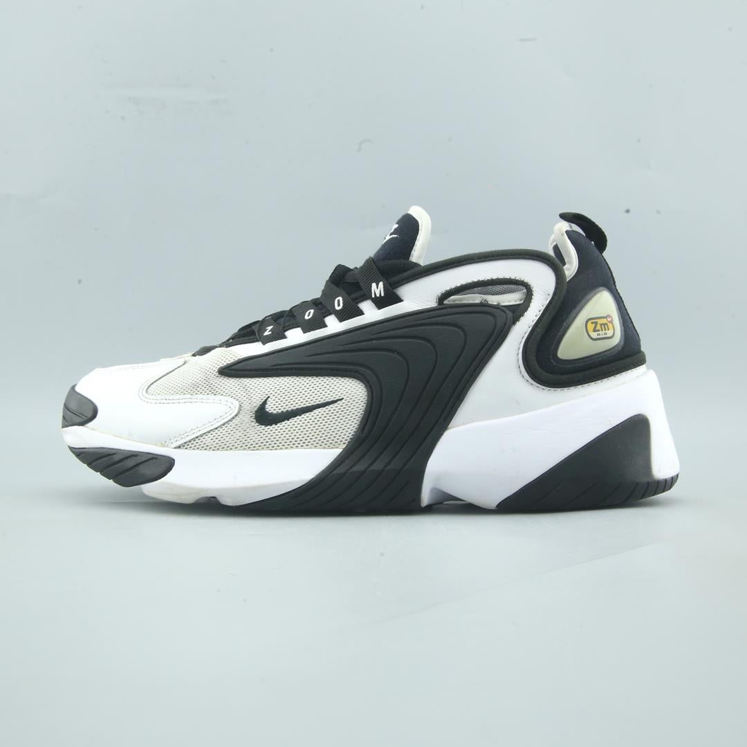 NIKE ZOOM 2K