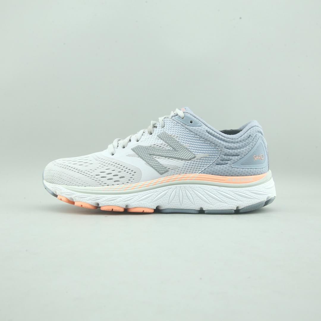 NEW BALANCE 940