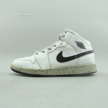 NIKE JORDAN 1 MID