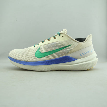 NIKE  WINFLO 9
