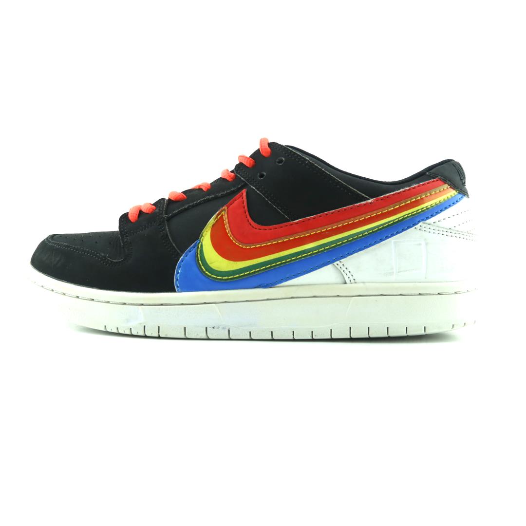 NIKE SB DUNK LOW POLAROID