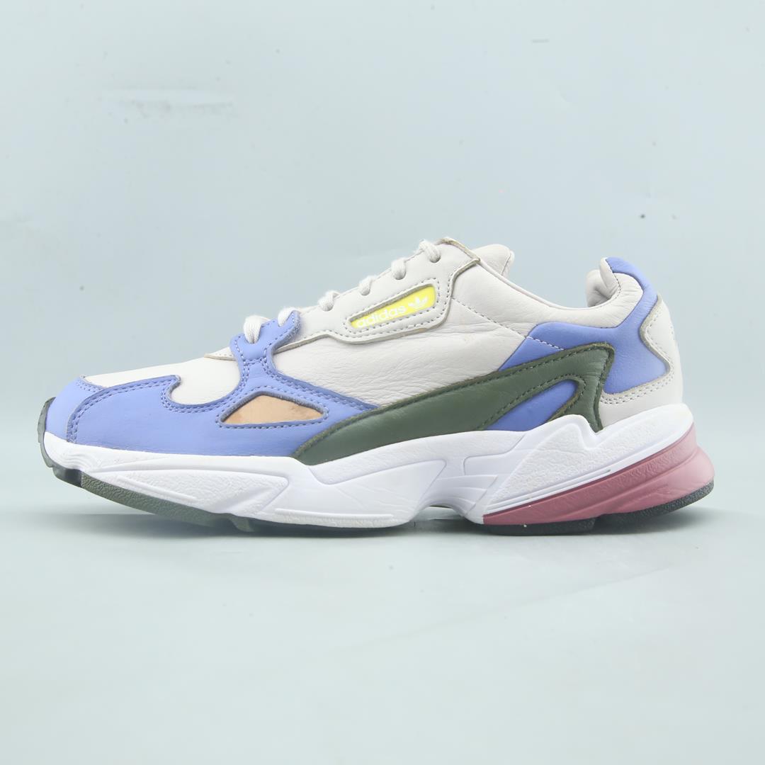ADIDAS FALCON