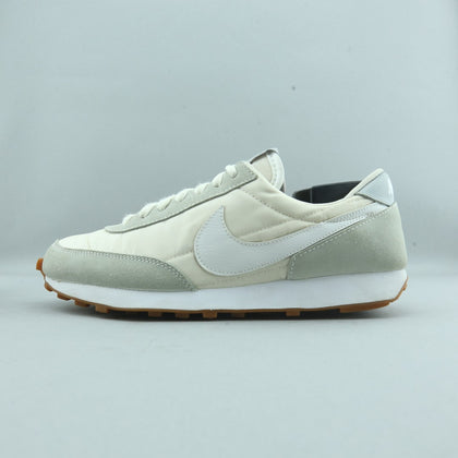 NIKE DAYBREAK