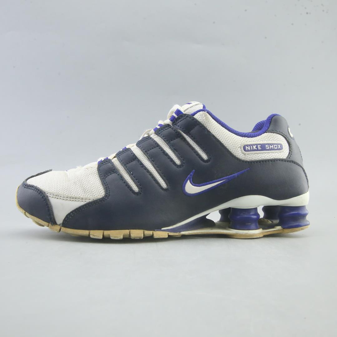 NIKE SHOX