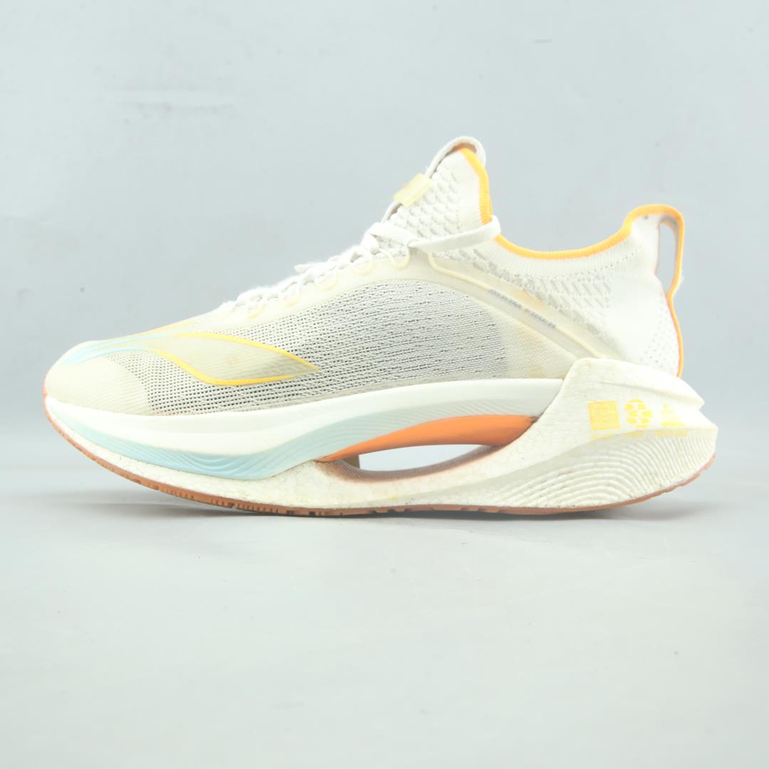 LI-NING SHADOW ESSENTIAL