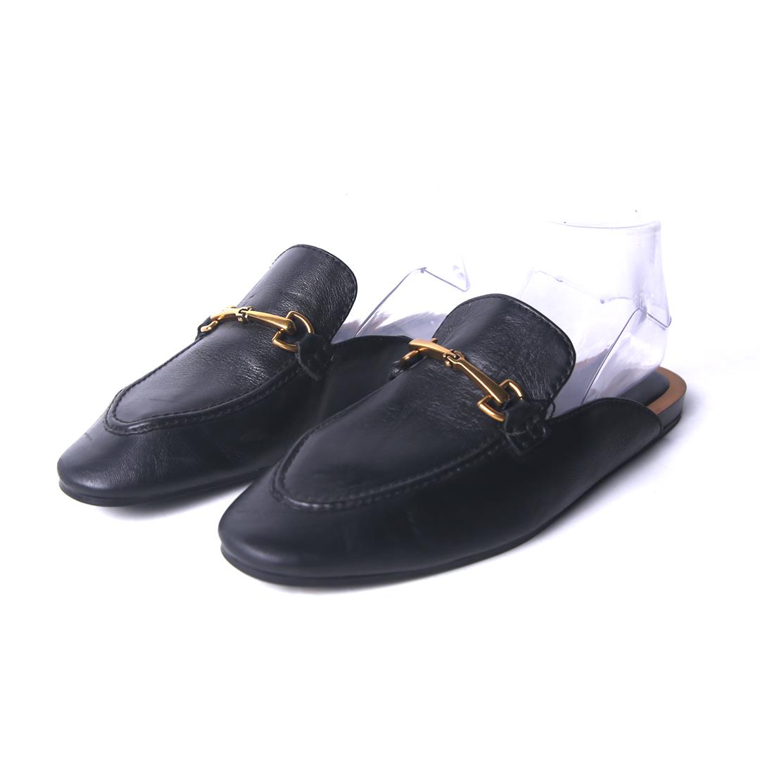 MASSIMO DUTTI  .