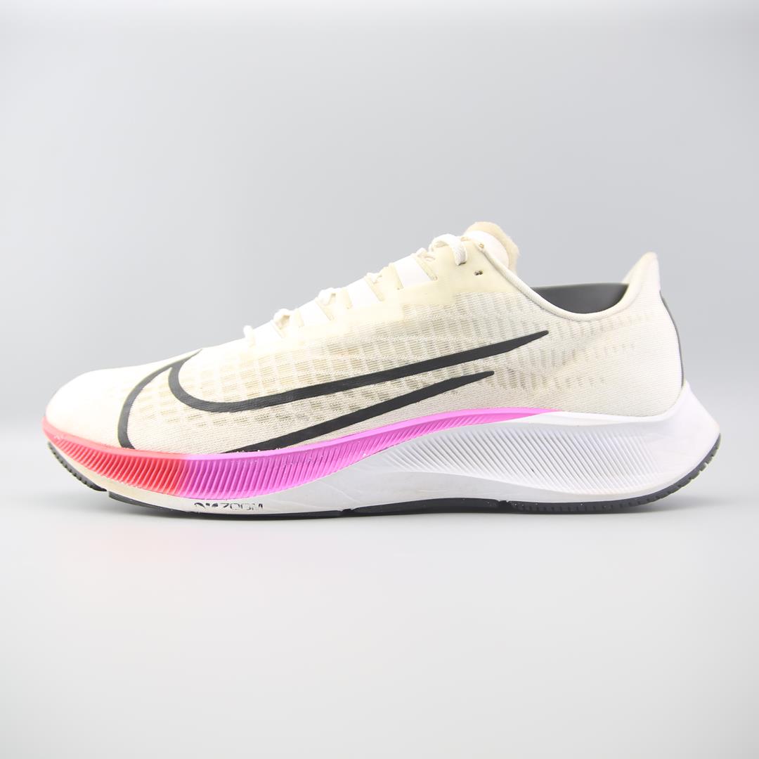 NIKE AIR ZOOM PEGASUS 37