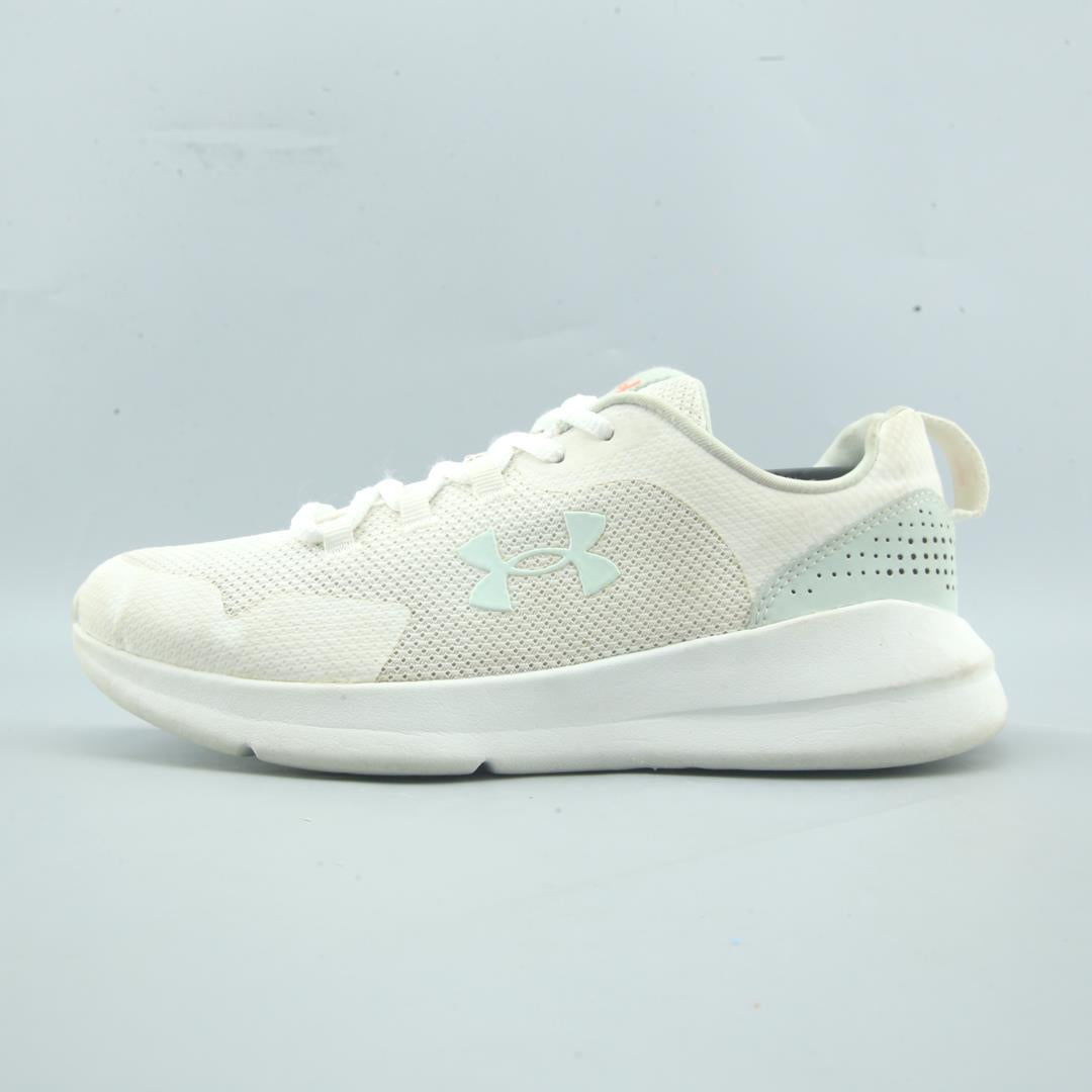 UNDER ARMOUR ESSENTIAL