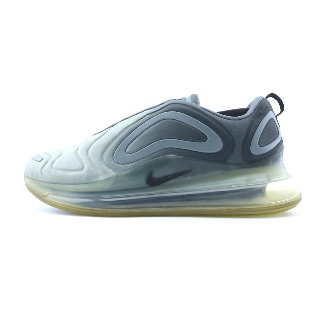 NIKE AIR MAX 720