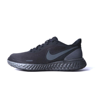 NIKE REVOLUTION 5