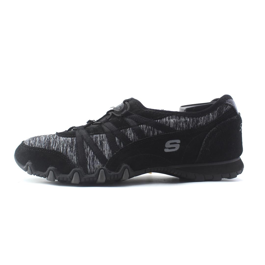 SKECHERS MEMORY FOAM