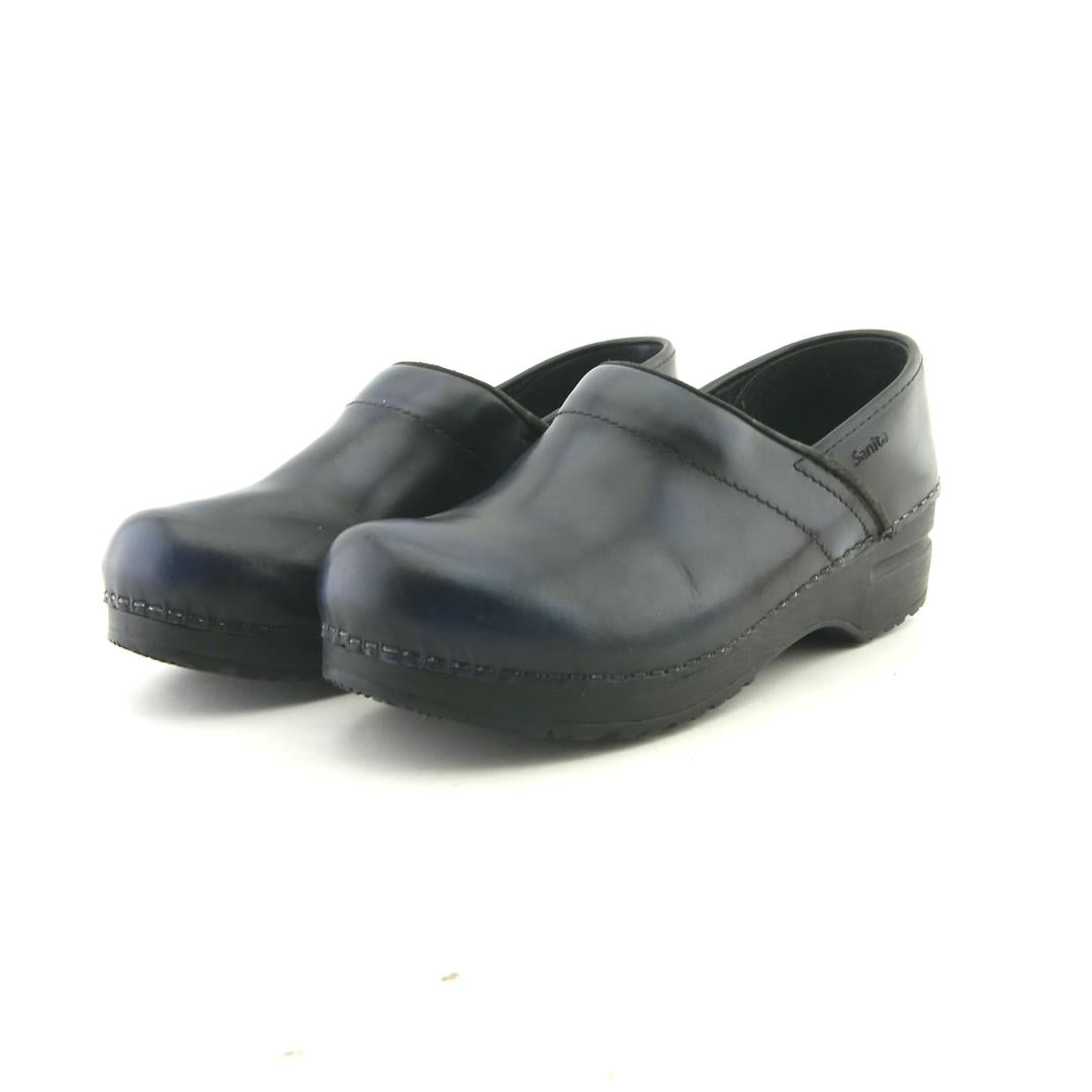 SANITA DANISH DESIGN .