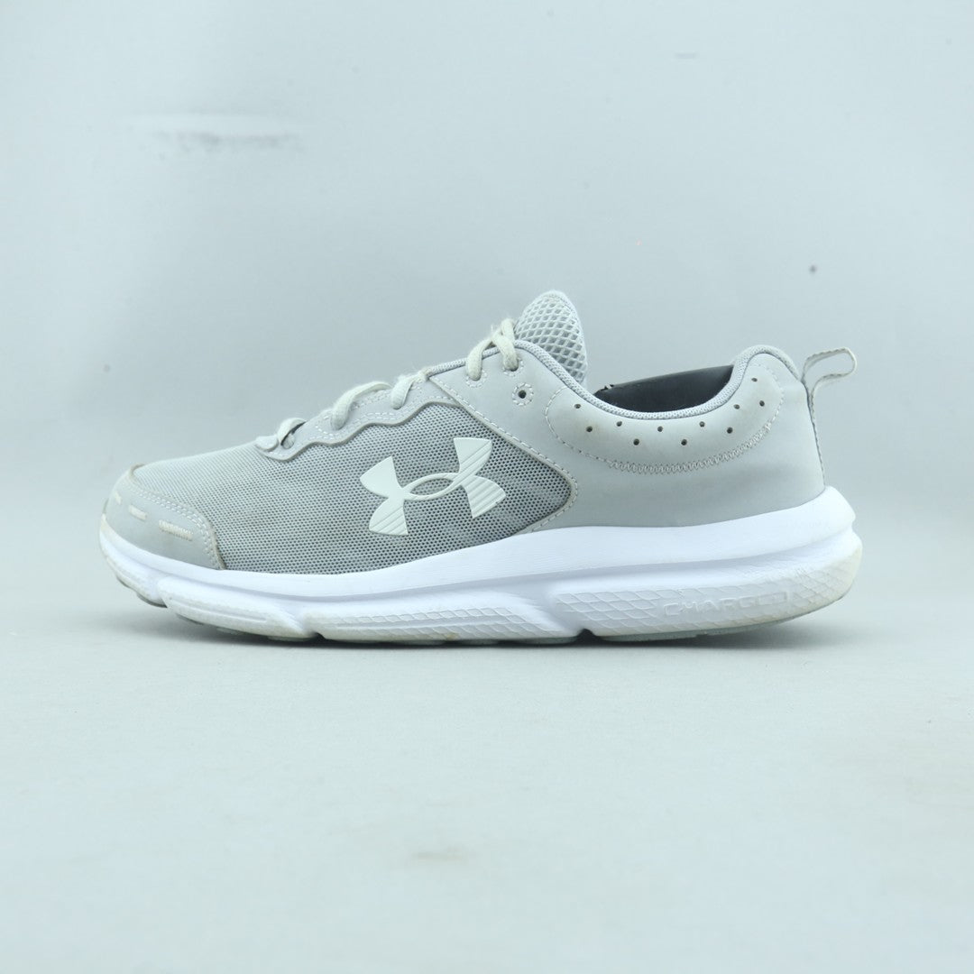 UNDER ARMOUR CHARGED ASSERT 10