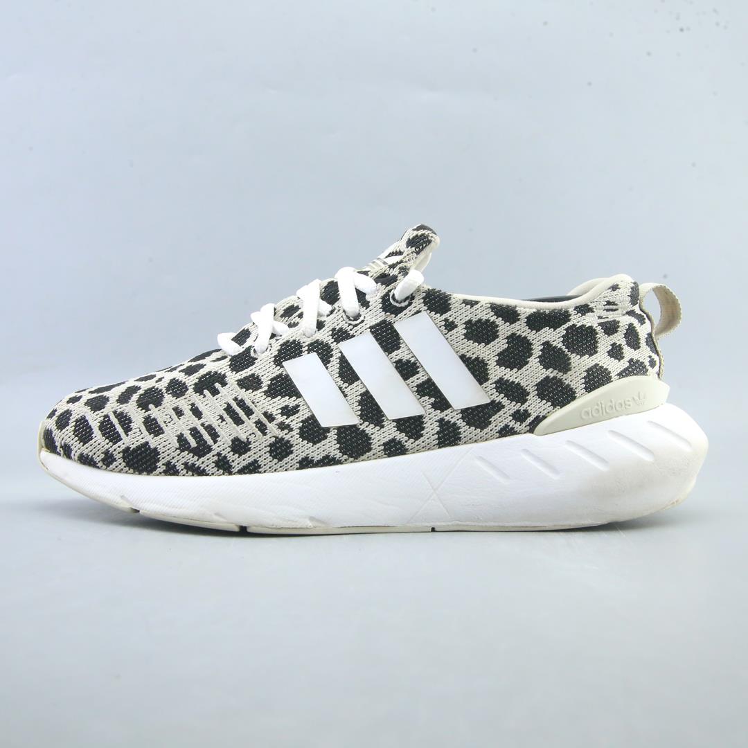 ADIDAS SWIFT RUN 22