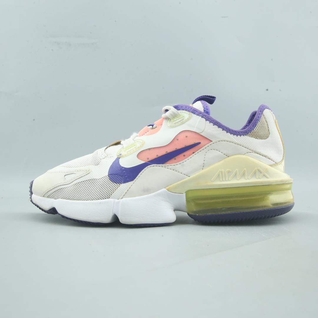 NIKE AIRMAX