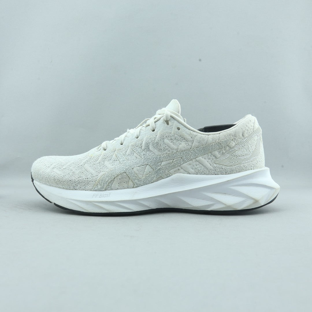 ASICS DYNABLAST