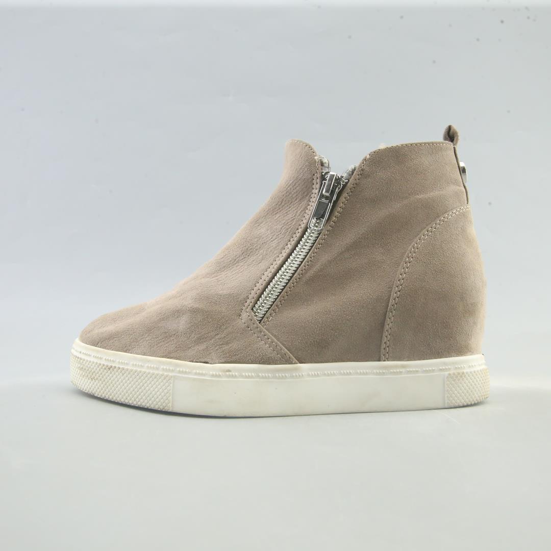 STEVE MADDEN .
