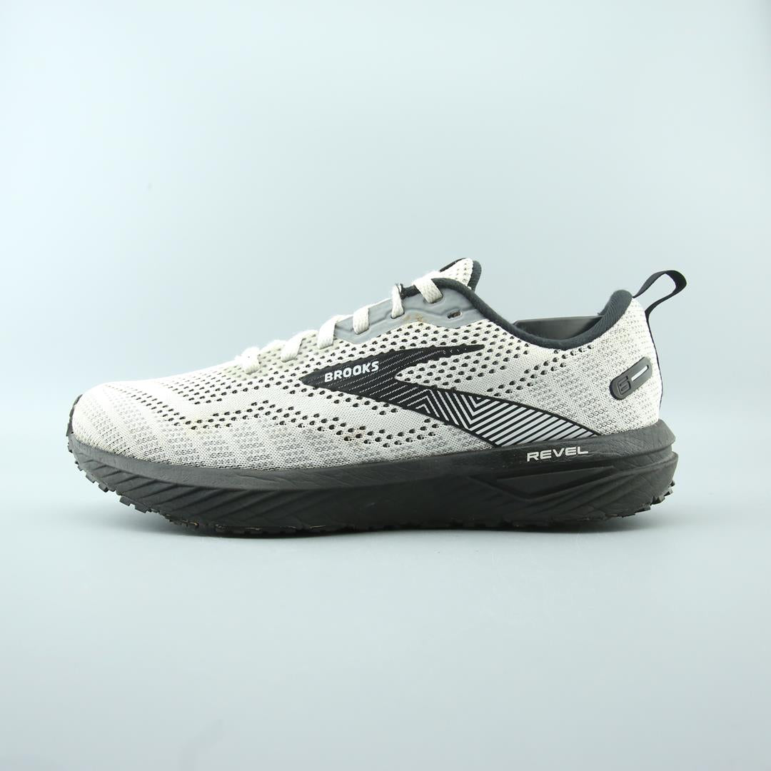BROOKS REVEL 6