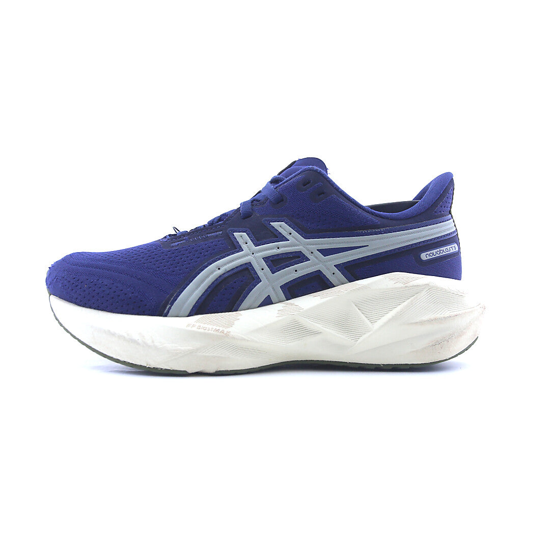ASICS NOVABLAST 5