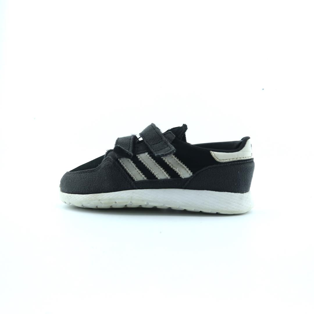 ADIDAS  FOREST GROVE