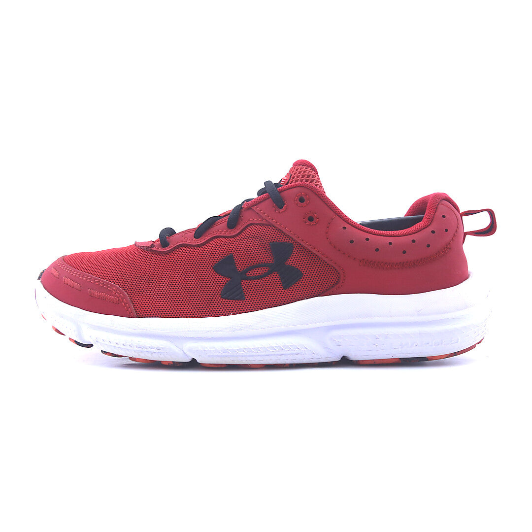 UNDER ARMOUR ASSERT 10