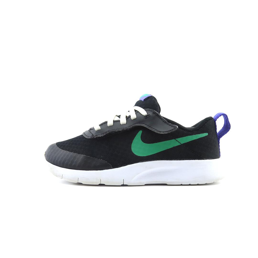 NIKE TANJUN