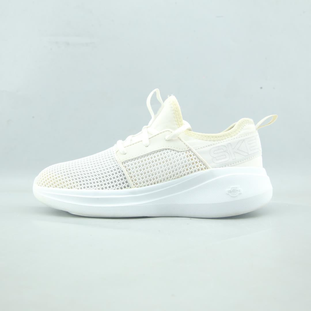 SKECHERS GO RUN FAST