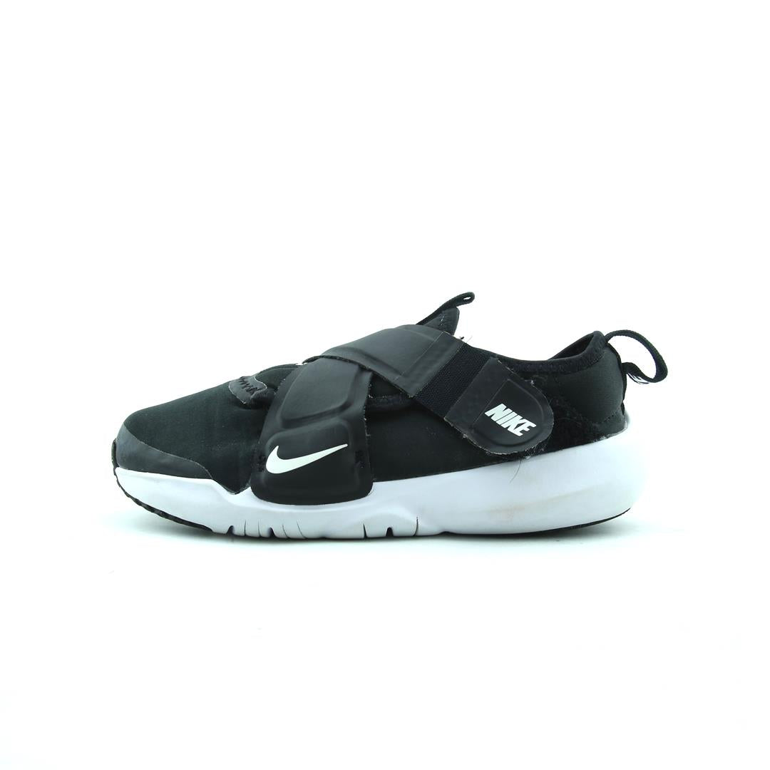 NIKE FLEX ADVANCE SE