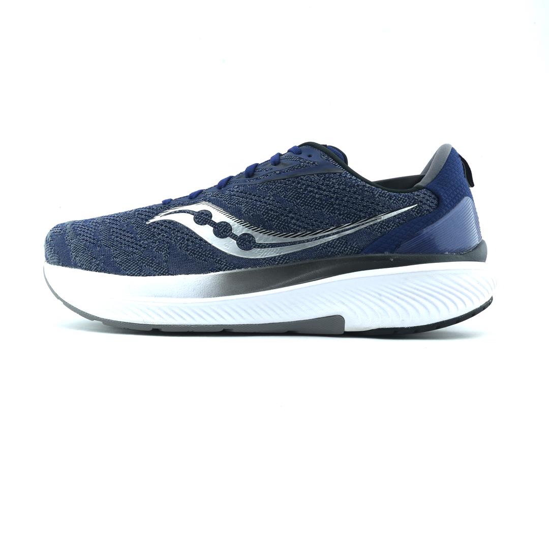 SAUCONY ECHELON 9