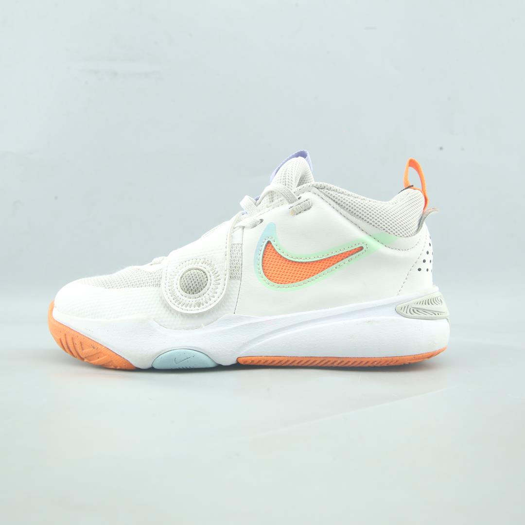 NIKE TEAM HUSTLE D 11