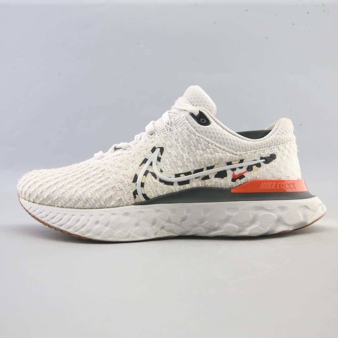 NIKE REACT INFINITY 3