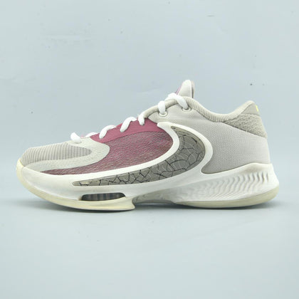 NIKE ZOOM FREAK 4