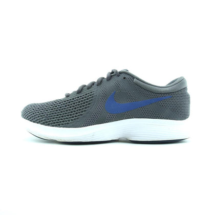 NIKE REVOLUTION 4