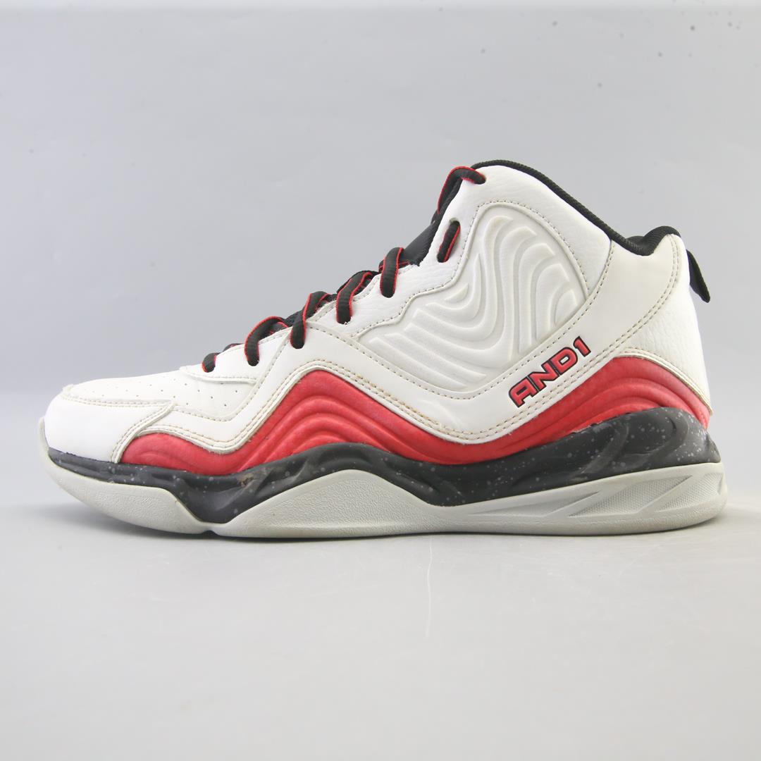 AND 1  MAVERICK