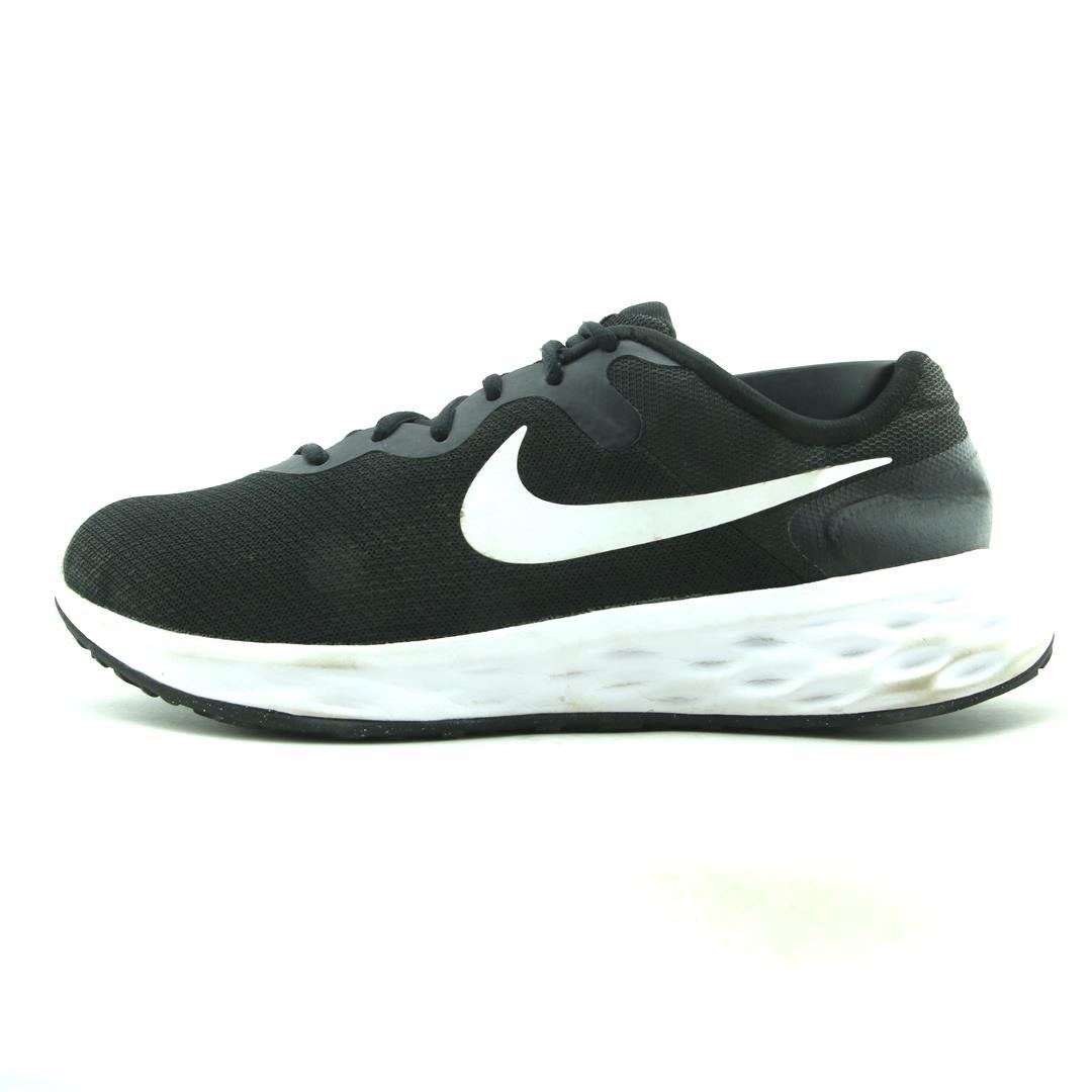 NIKE REVOLUTION 6