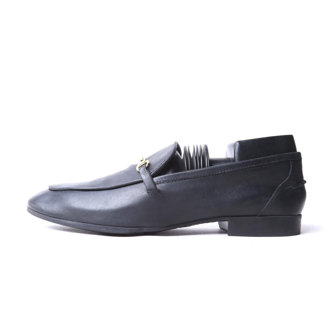 ZARA. .