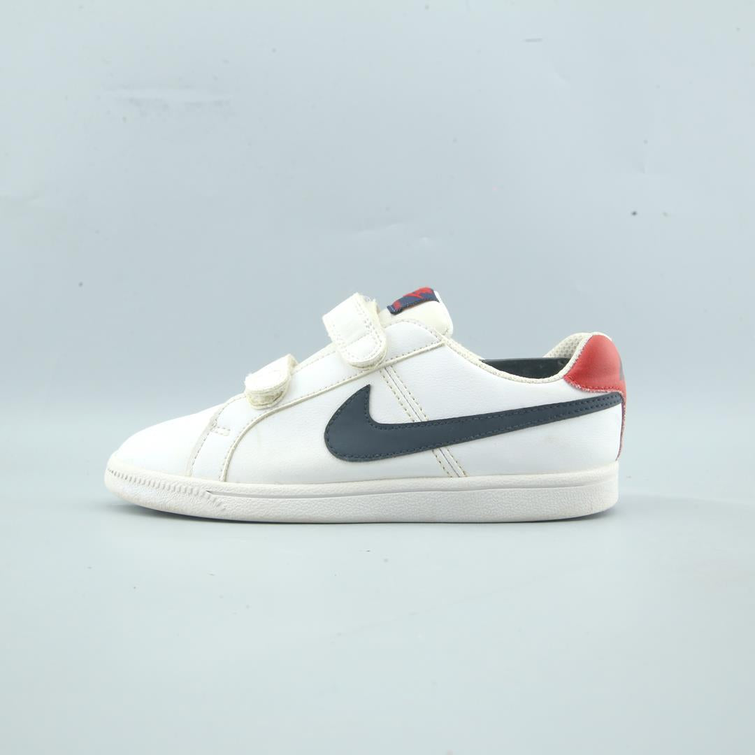 NIKE COURT ROYALE