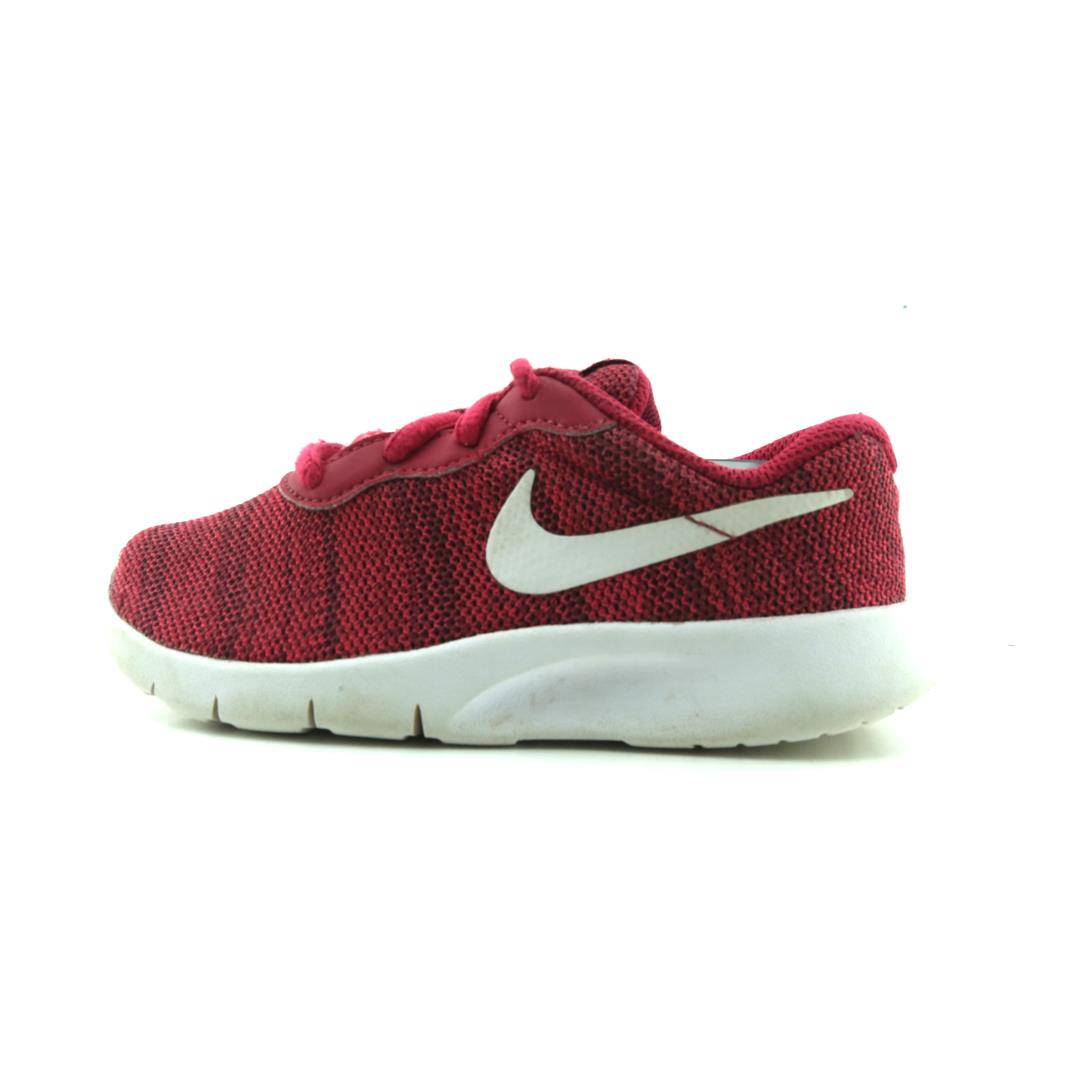 NIKE TANJUN