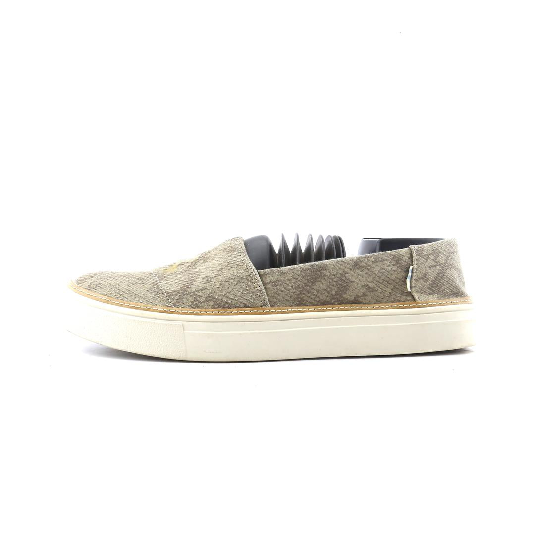 TOMS  PARKER