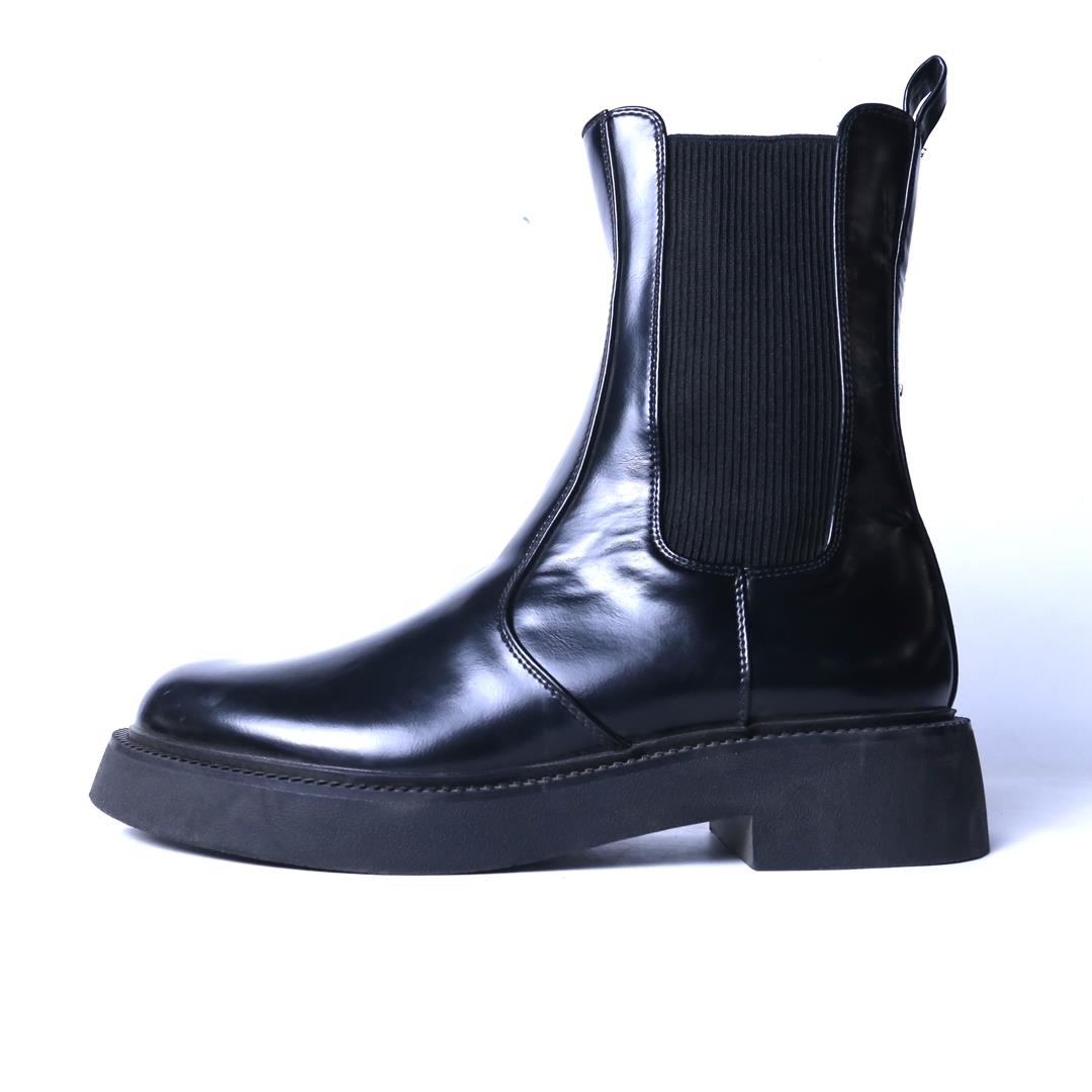 ZARA MAN CHELSEA
