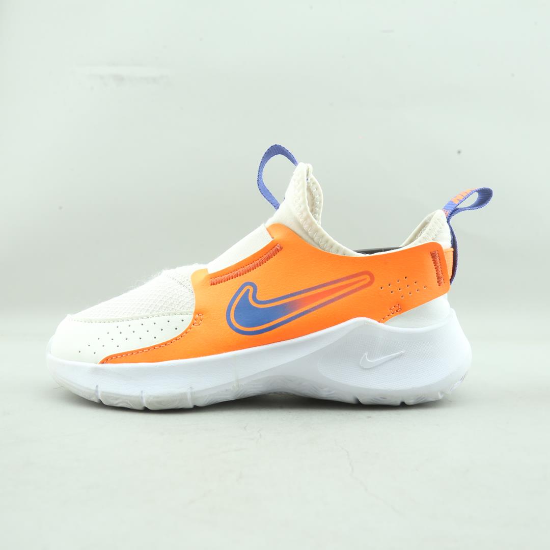 NIKE  FLEX RUNNER 3