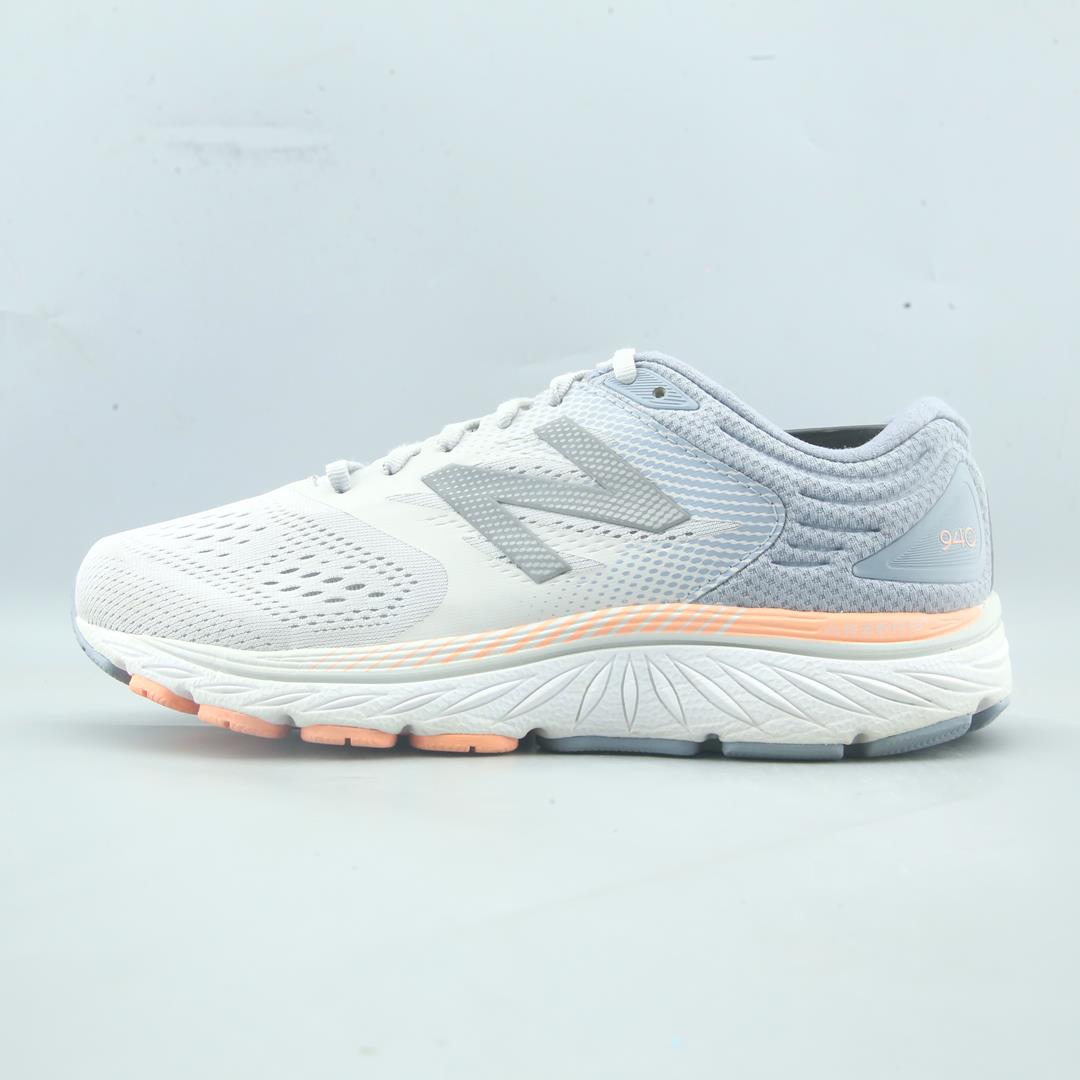 NEW BALANCE 940 V4