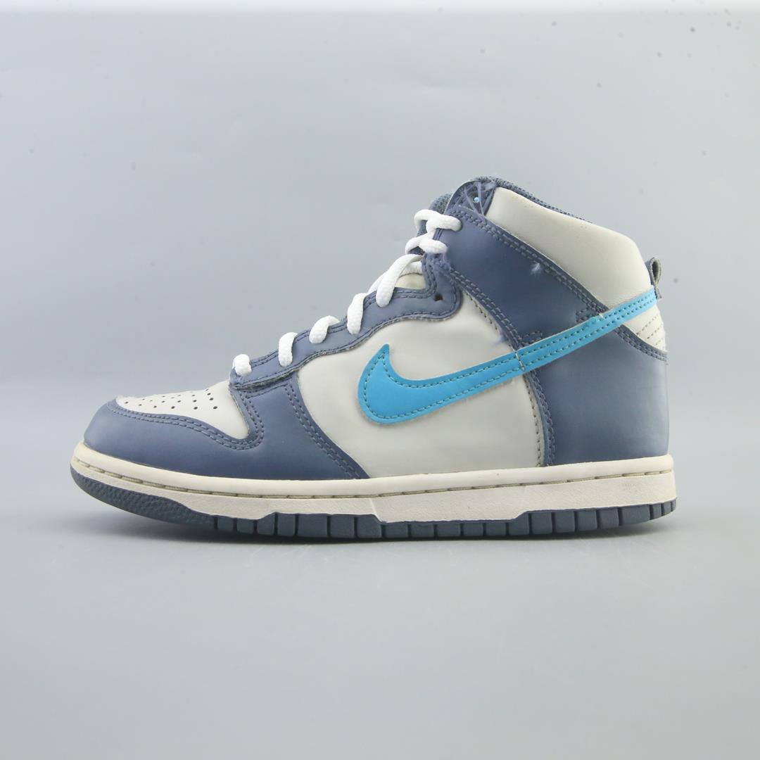 NIKE DUNK HIGH