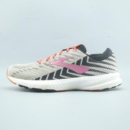 BROOKS LAUNCH 6