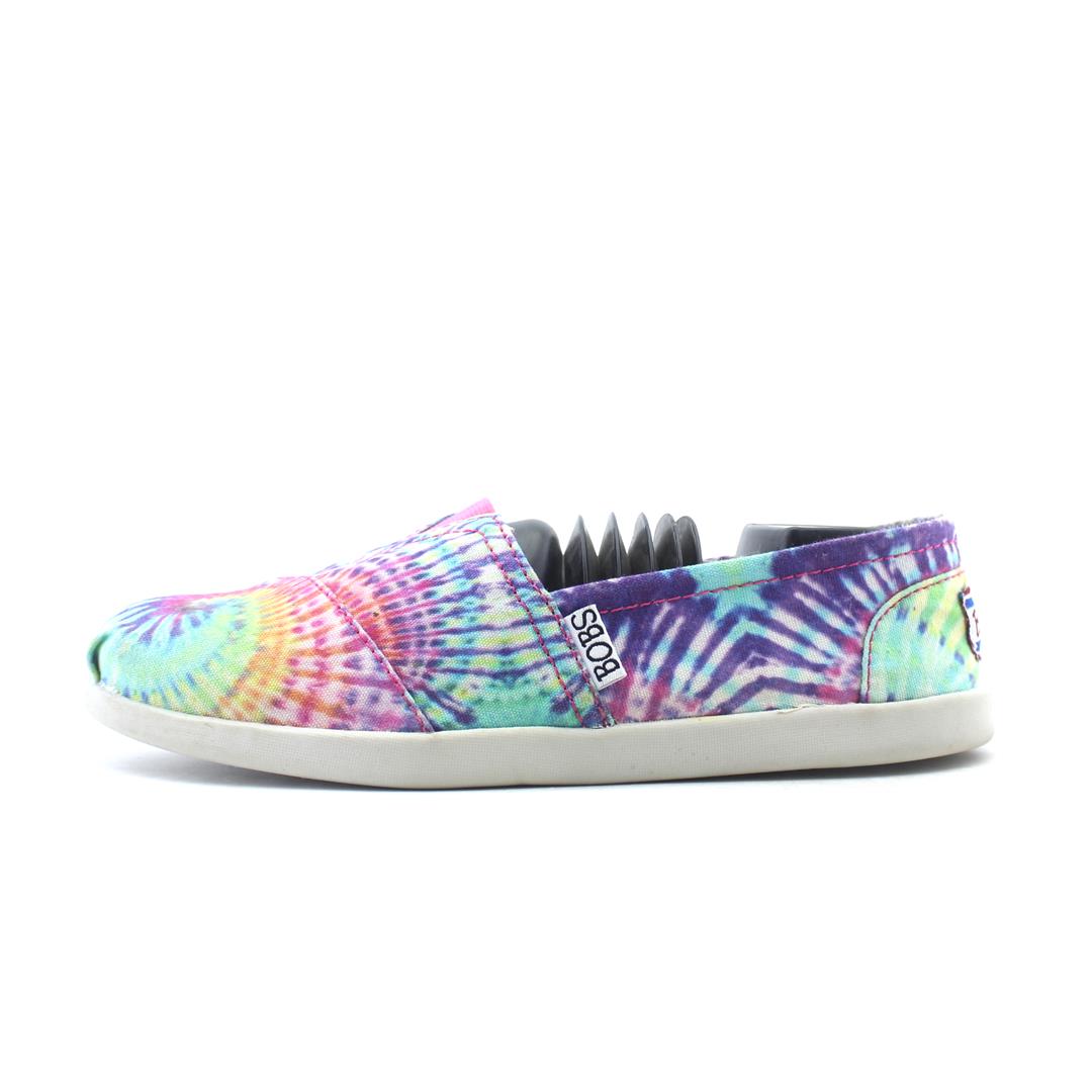 SKECHERS .