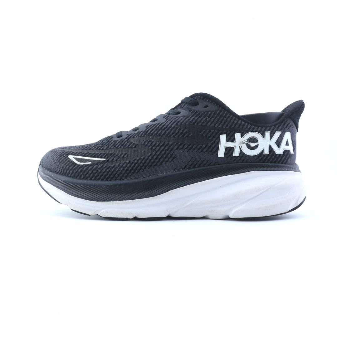 HOKA ONE ONE CLIFTON 9