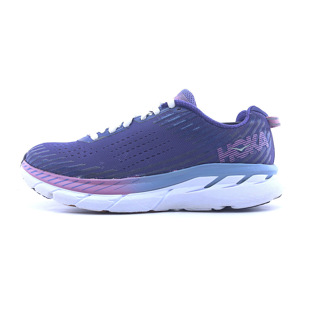 HOKA ONE ONE CLIFTON 5