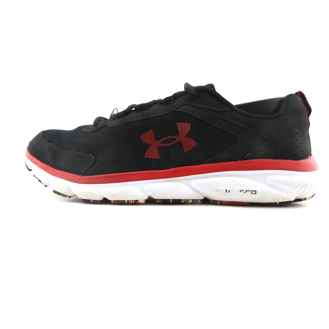 UNDER ARMOUR ASSERT 9